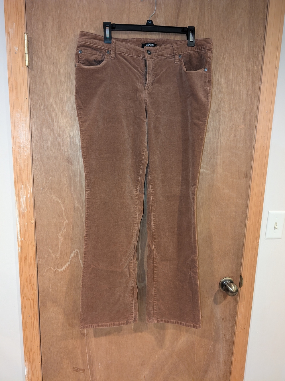 Apt. 9 Women's Brown Corduroy Jeans